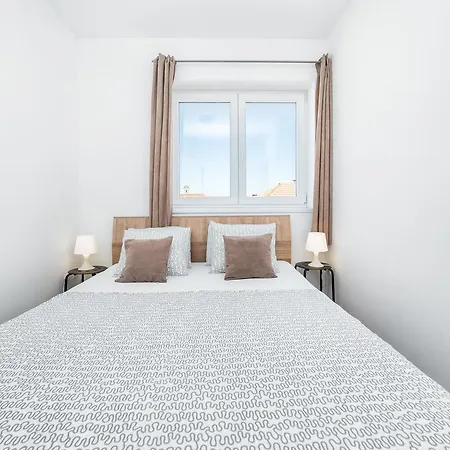 Tonka Centar * Vodice