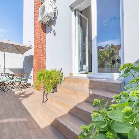 Tonka Centar Apartment *